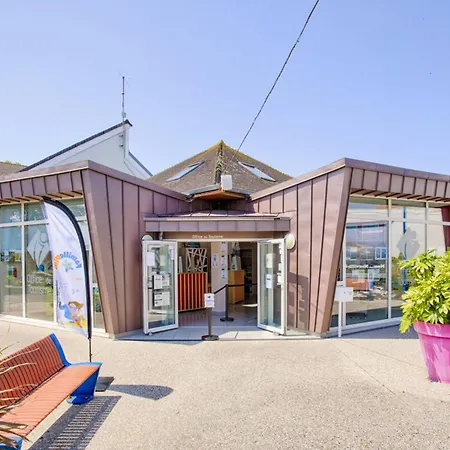 Lumineux Avec Balcon Et Piscine Pour 5 Personnes - Fr-1-788-67 Appartamento *