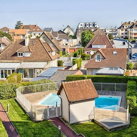 Apartment Lumineux Avec Balcon Et Piscine Pour 5 Personnes - Fr-1-788-67 *