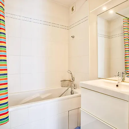 Lumineux Avec Balcon Et Piscine Pour 5 Personnes - Fr-1-788-67 Merville-Franceville-Plage