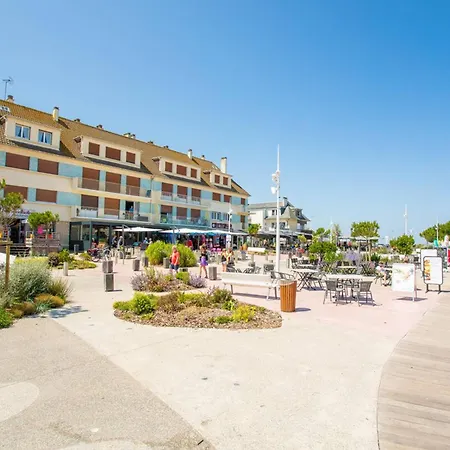 Lumineux Avec Balcon Et Piscine Pour 5 Personnes - Fr-1-788-67 Merville-Franceville-Plage