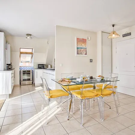 Lumineux Avec Balcon Et Piscine Pour 5 Personnes - Fr-1-788-67 * Merville-Franceville-Plage