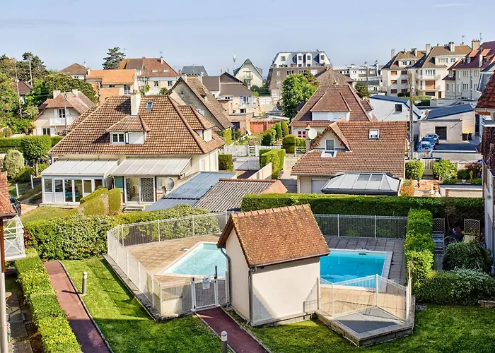 דירה Lumineux Avec Balcon Et Piscine Pour 5 Personnes - Fr-1-788-67 *